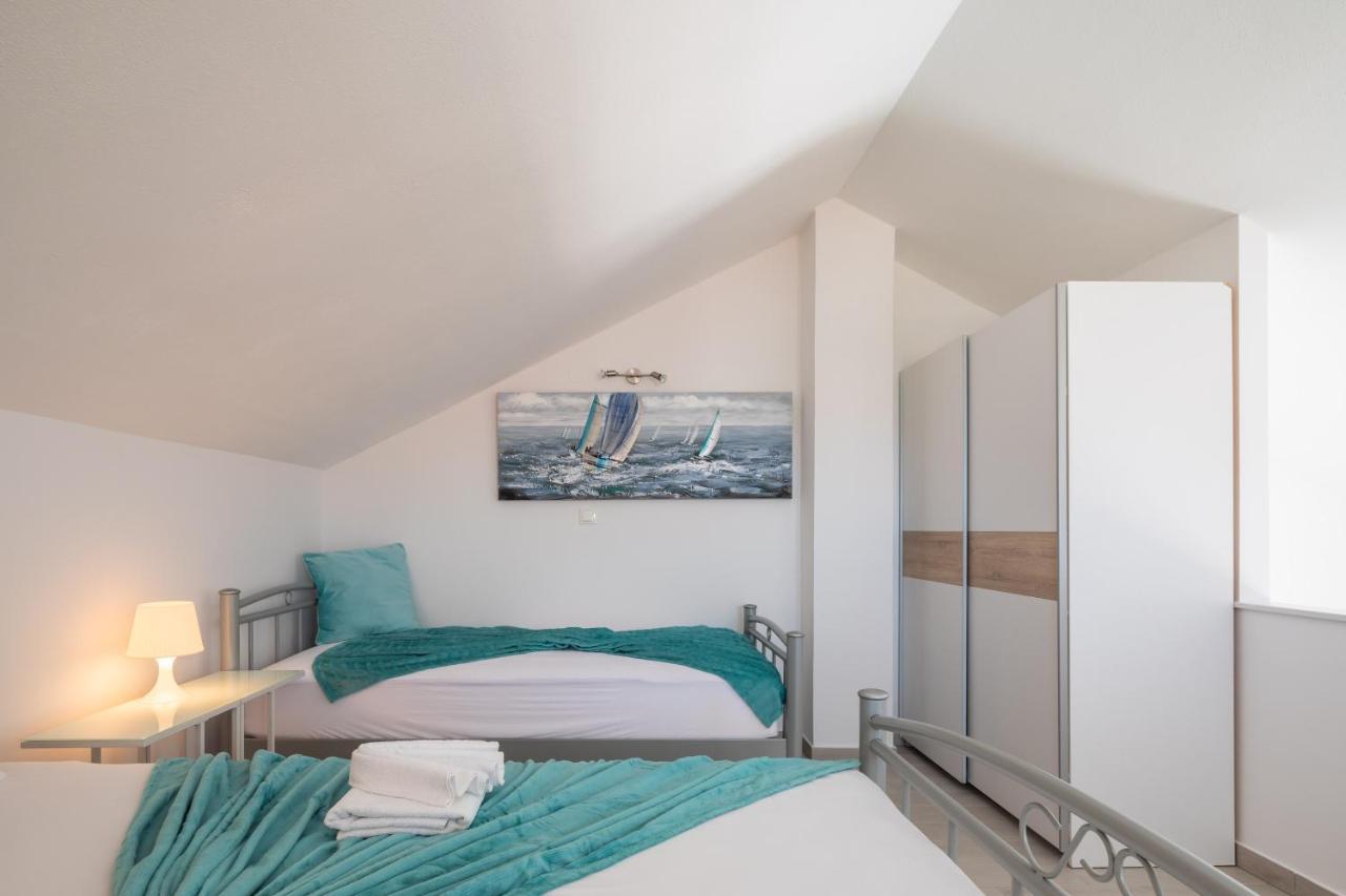 Vila Blanka Apartments ロゴズニッツァ エクステリア 写真