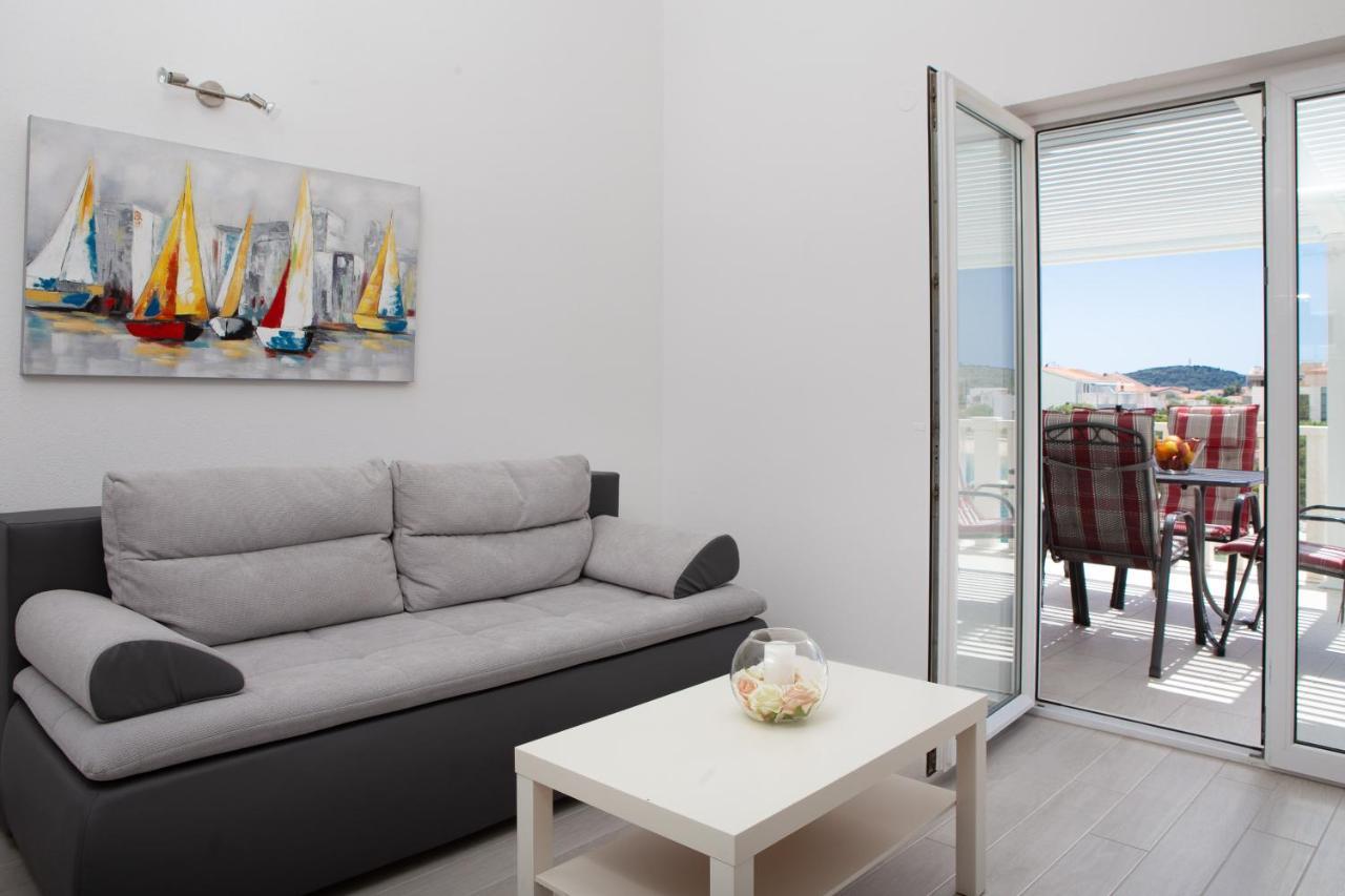 Vila Blanka Apartments ロゴズニッツァ エクステリア 写真